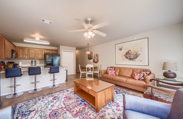 114 m² Apartment ∙ 3 bedrooms ∙ 8 guests