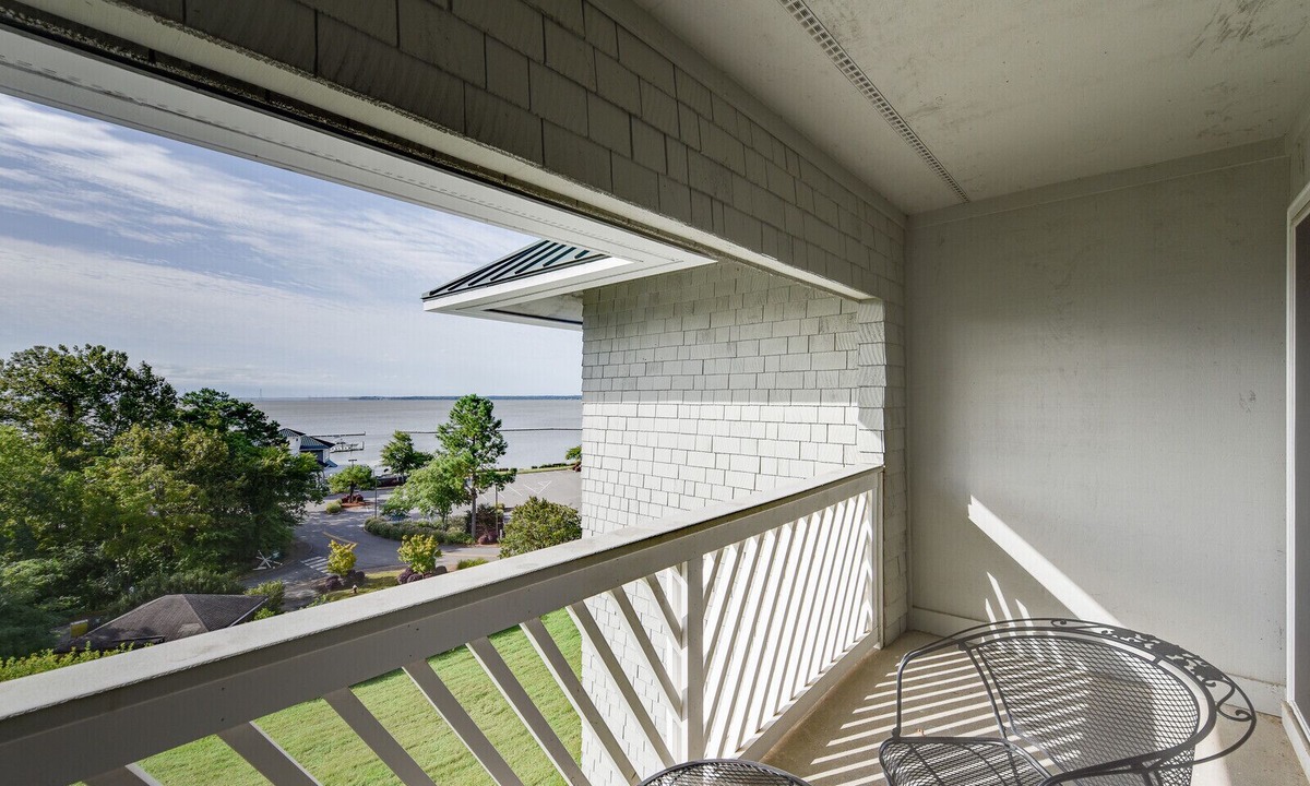 Kingsmill Condo | Kingsmill Resort Master Suite - Sleeps 4 - Great Monthly