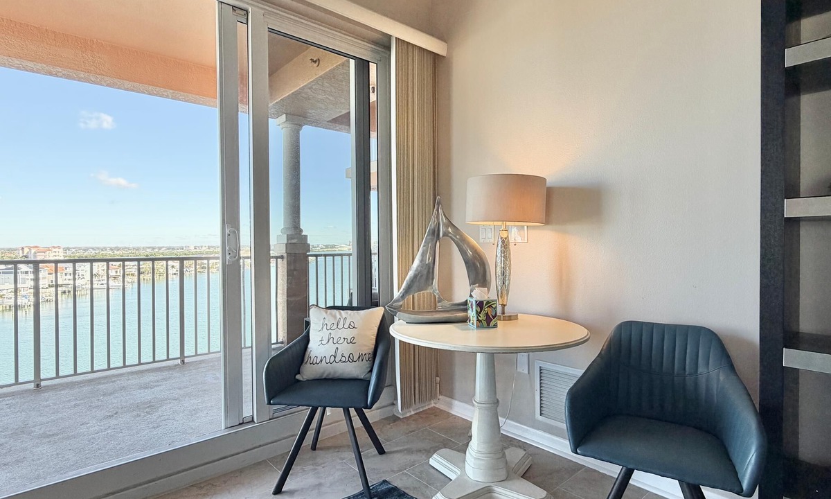 Clearwater Beach Condo | Harborview Grande 700 Waterfront Condo