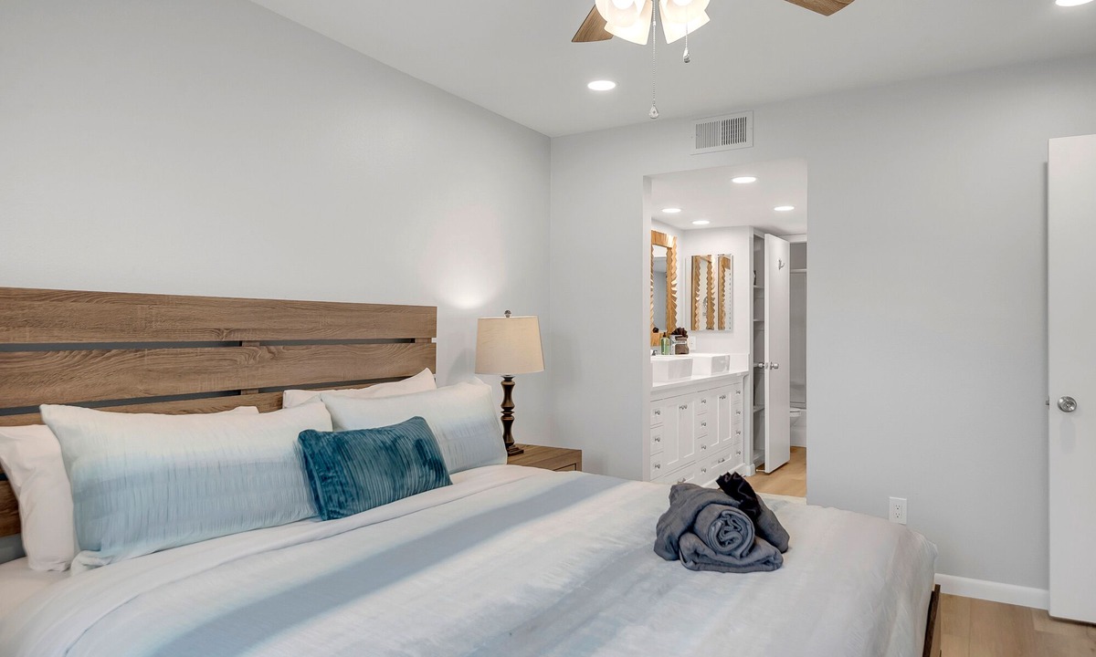 Oak Creek Condo | Luxury 2BR condo in Sedona's Village of Oak Creek with garden views.