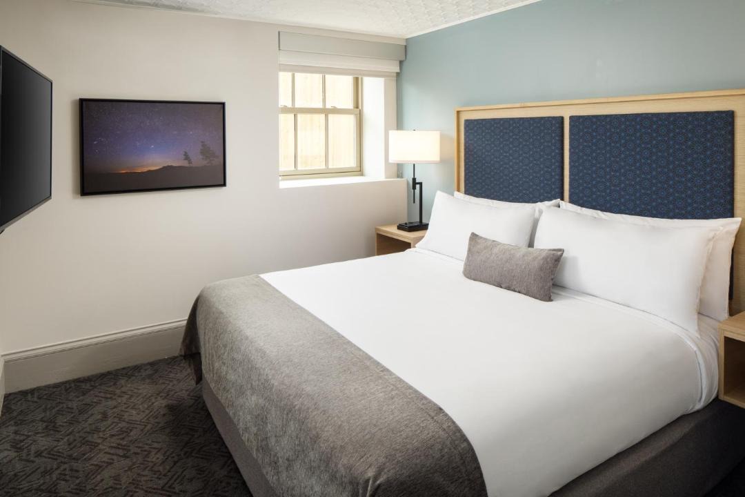 Orono Hotel | Hotel Ursa