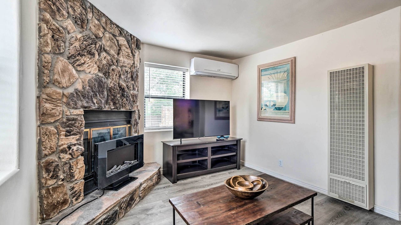 Photo of Livingroom in Alamedan Valley
