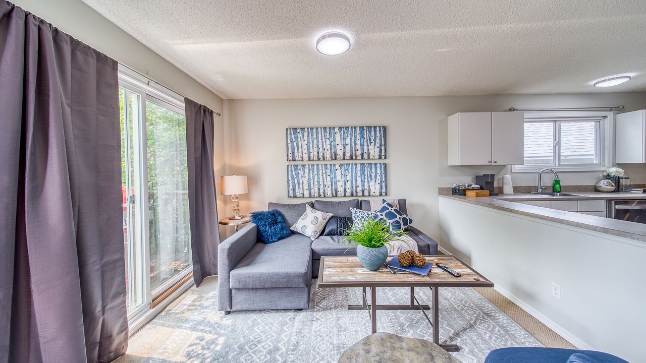 Photo of Livingroom in Mount Pleasant