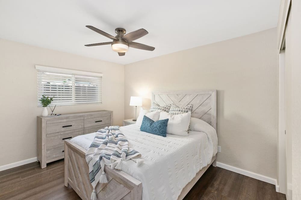 Photo of Bedroom in Imperial Beach