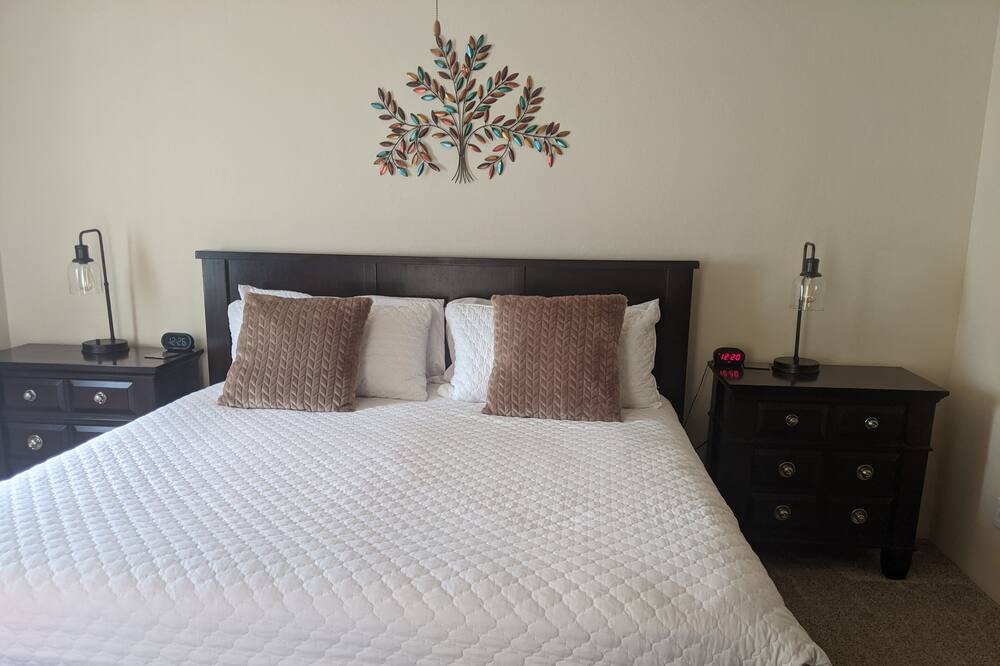 Photo of Bedroom in Alamedan Valley