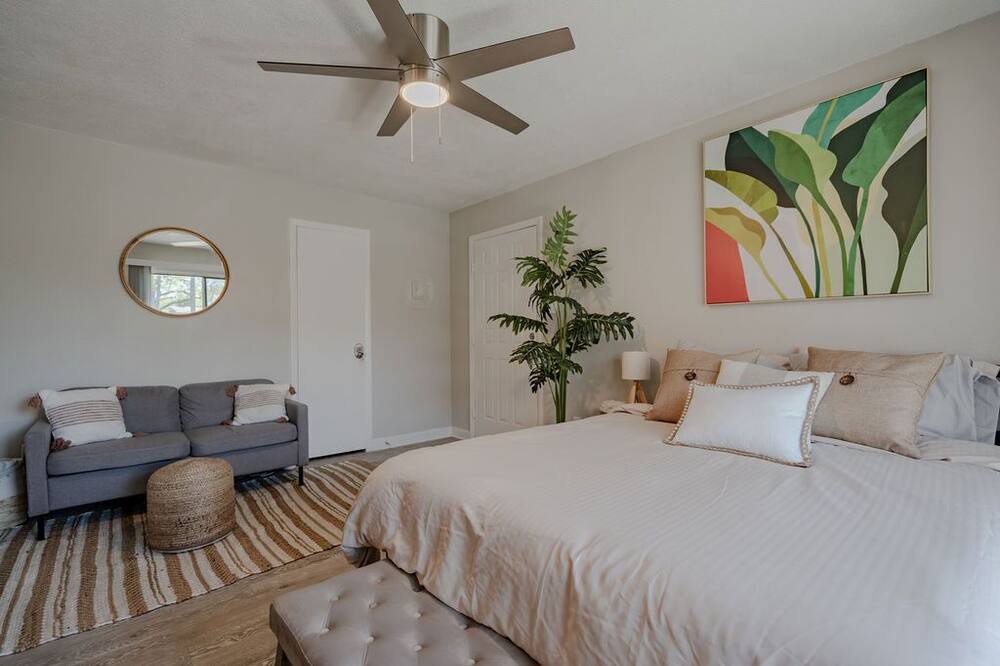 Photo of Bedroom in South Lamar
