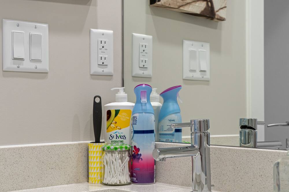 Photo of Bathroom in Shaganappi