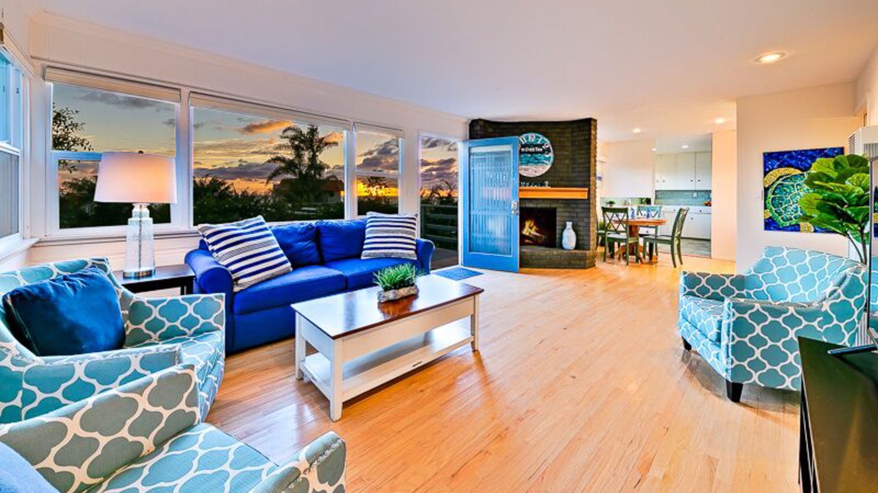 Photo of Livingroom in Cardiff-by-the-Sea