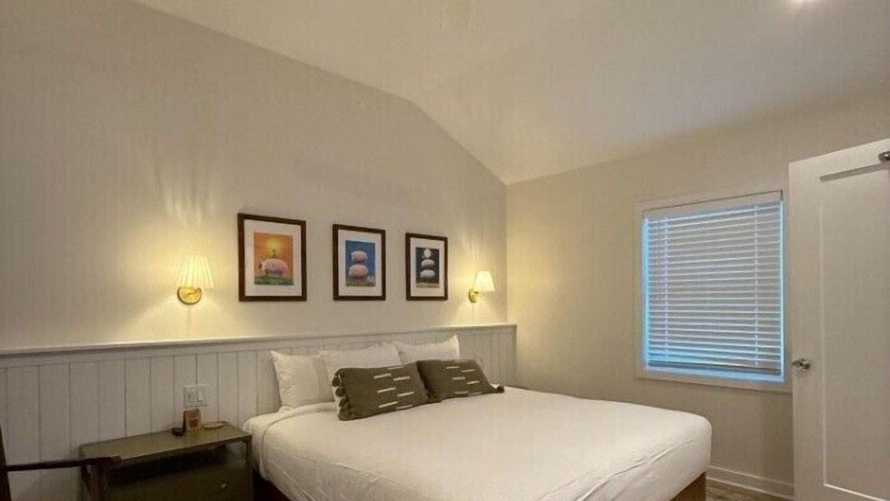 Photo of Bedroom in Williamsburg