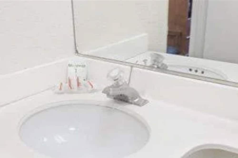 Photo of Bathroom in San Marcos