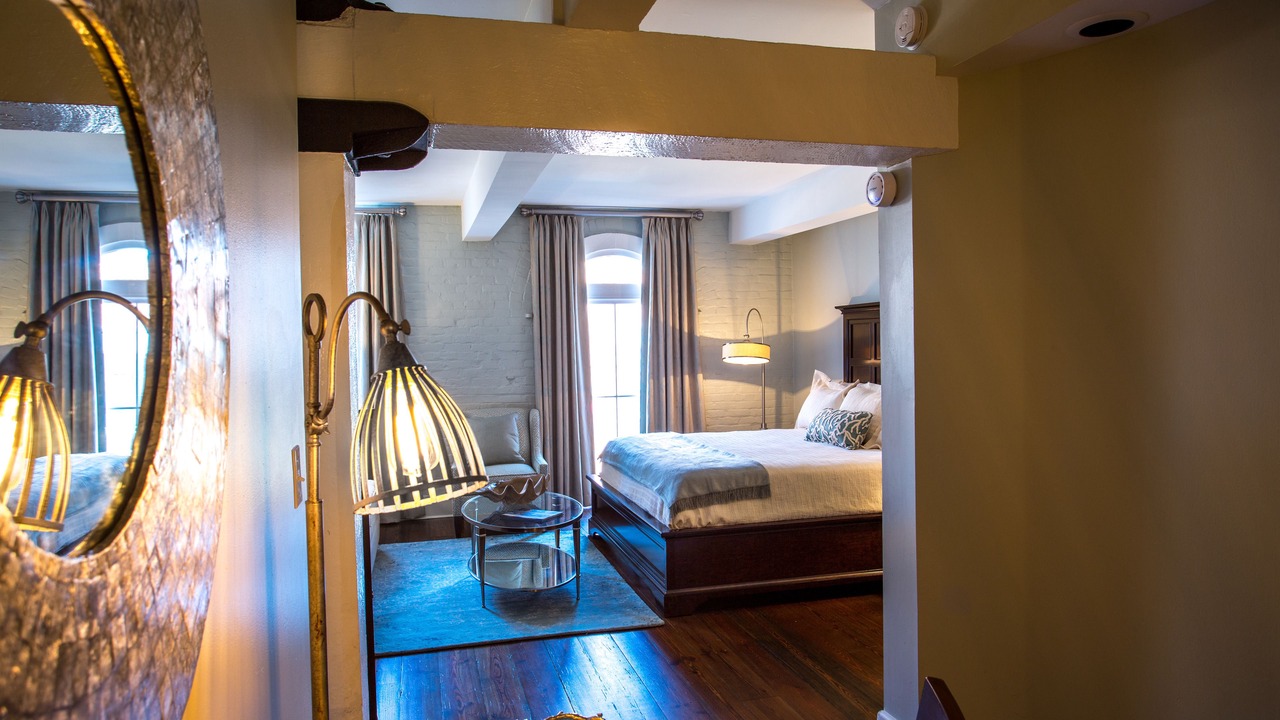 Photo of Bedroom in Historic District - North