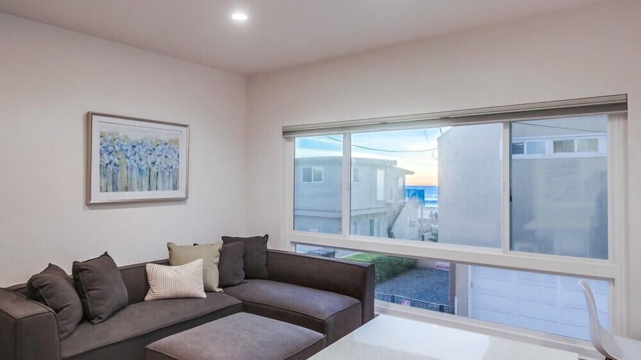 Photo of Livingroom in Mission Beach