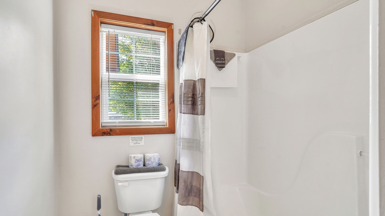 Photo of Bathroom in Pipestem