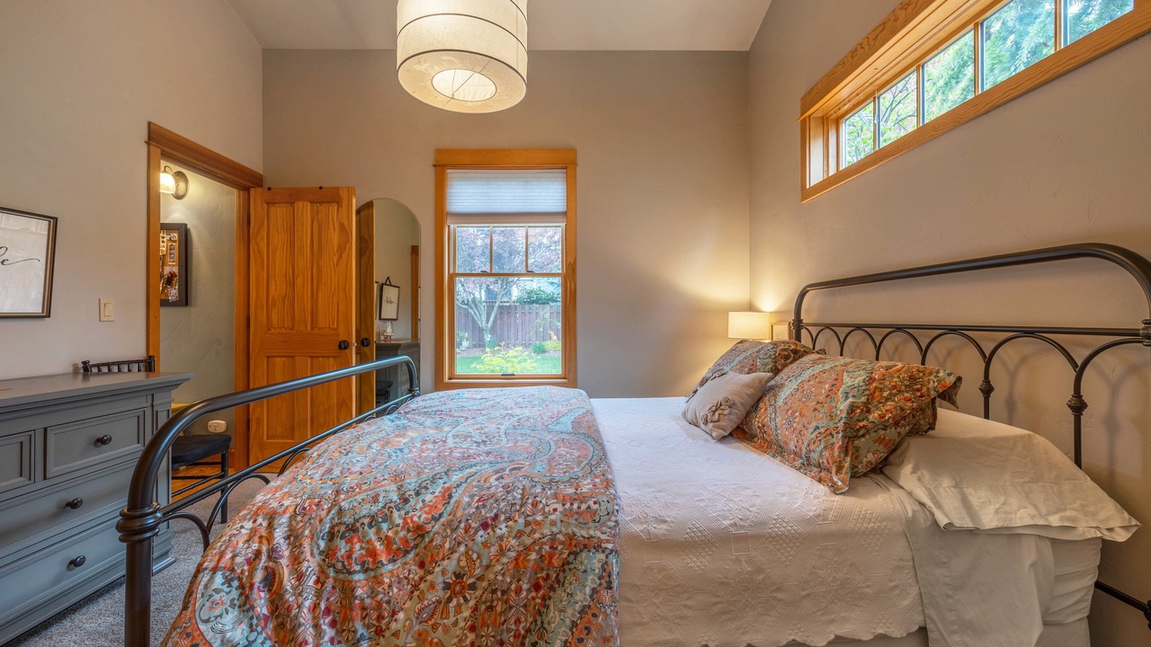 Photo of Bedroom in Hood River