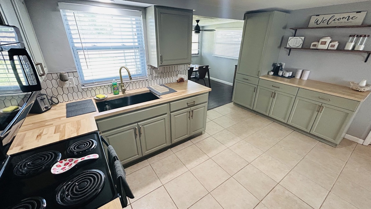 Photo of Kitchen in Forest Hills
