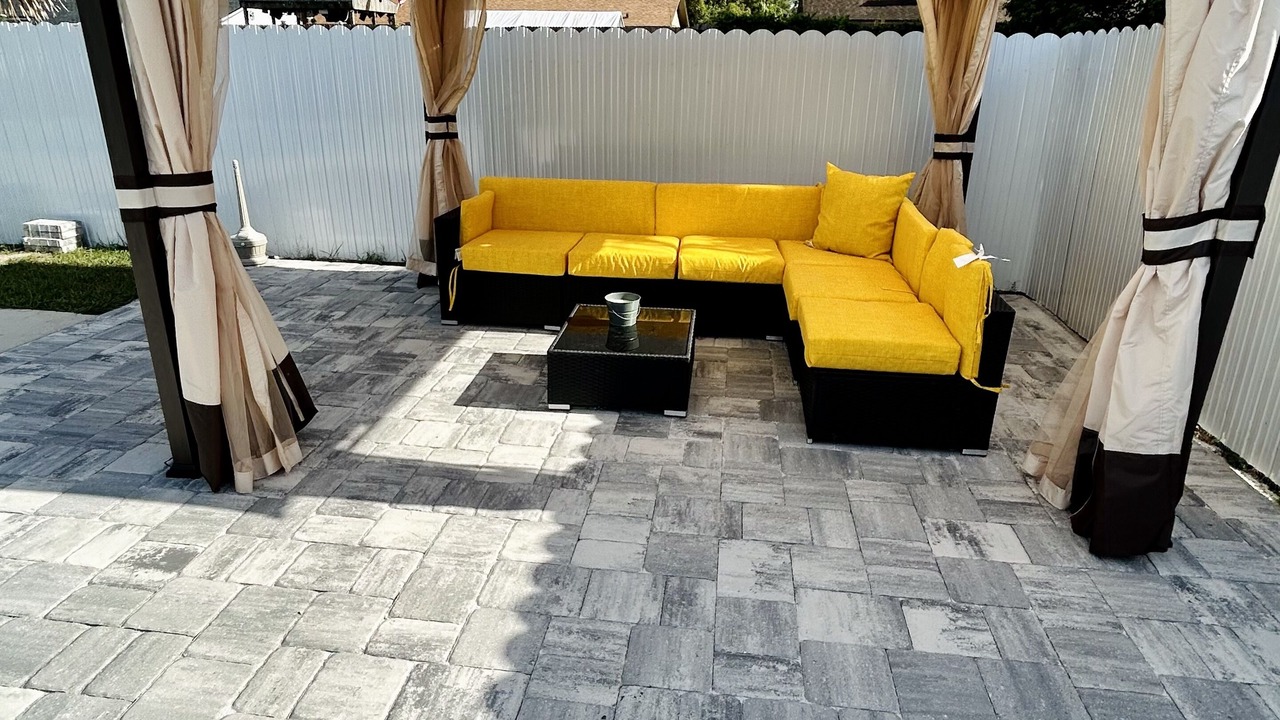 Photo of Patio Balcony in Bloomingdale