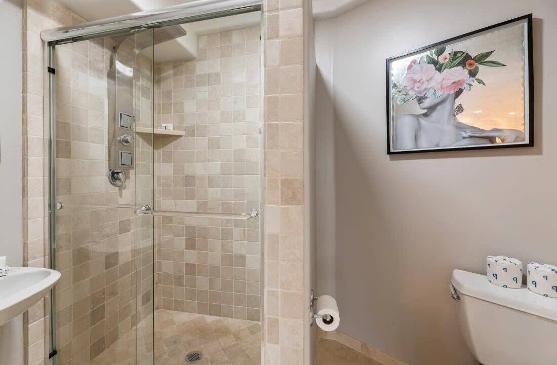 Photo of Bathroom in La Jolla Mesa
