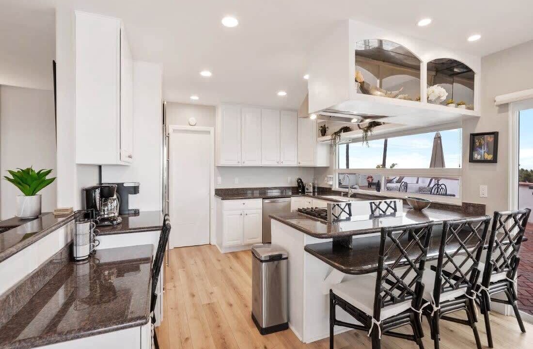 Photo of Kitchen in La Jolla Mesa