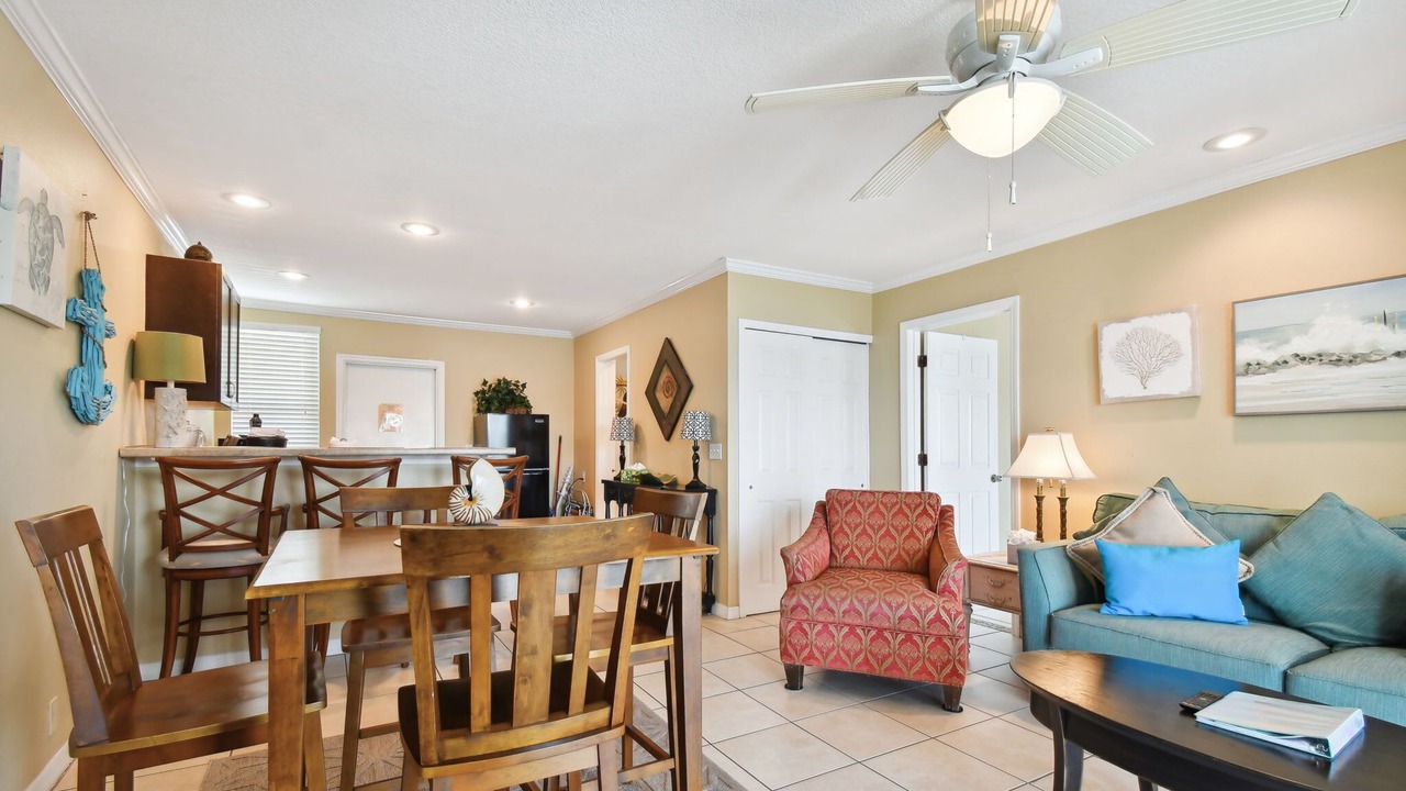 Photo of Livingroom in Bay Esplanade