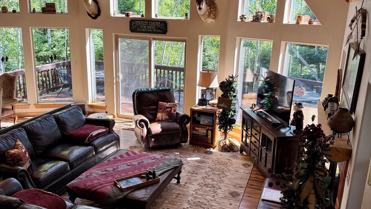 Photo of Livingroom in Angel Fire