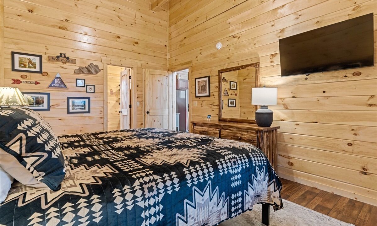 Photo of Bedroom in Frenchburg