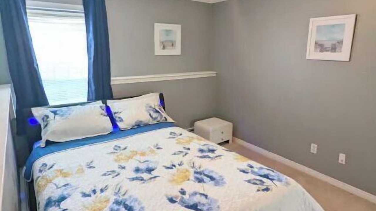 Photo of Bedroom in Crescent Heights