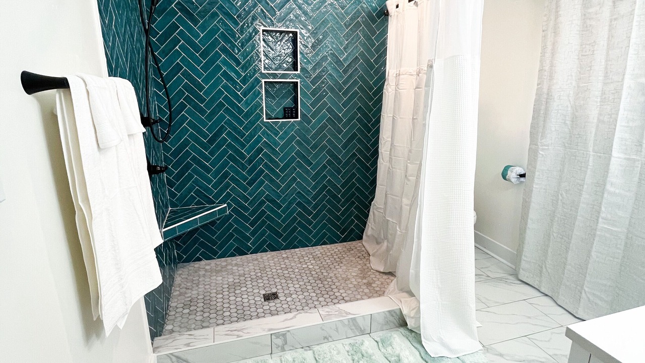 Photo of Bathroom in College Hill