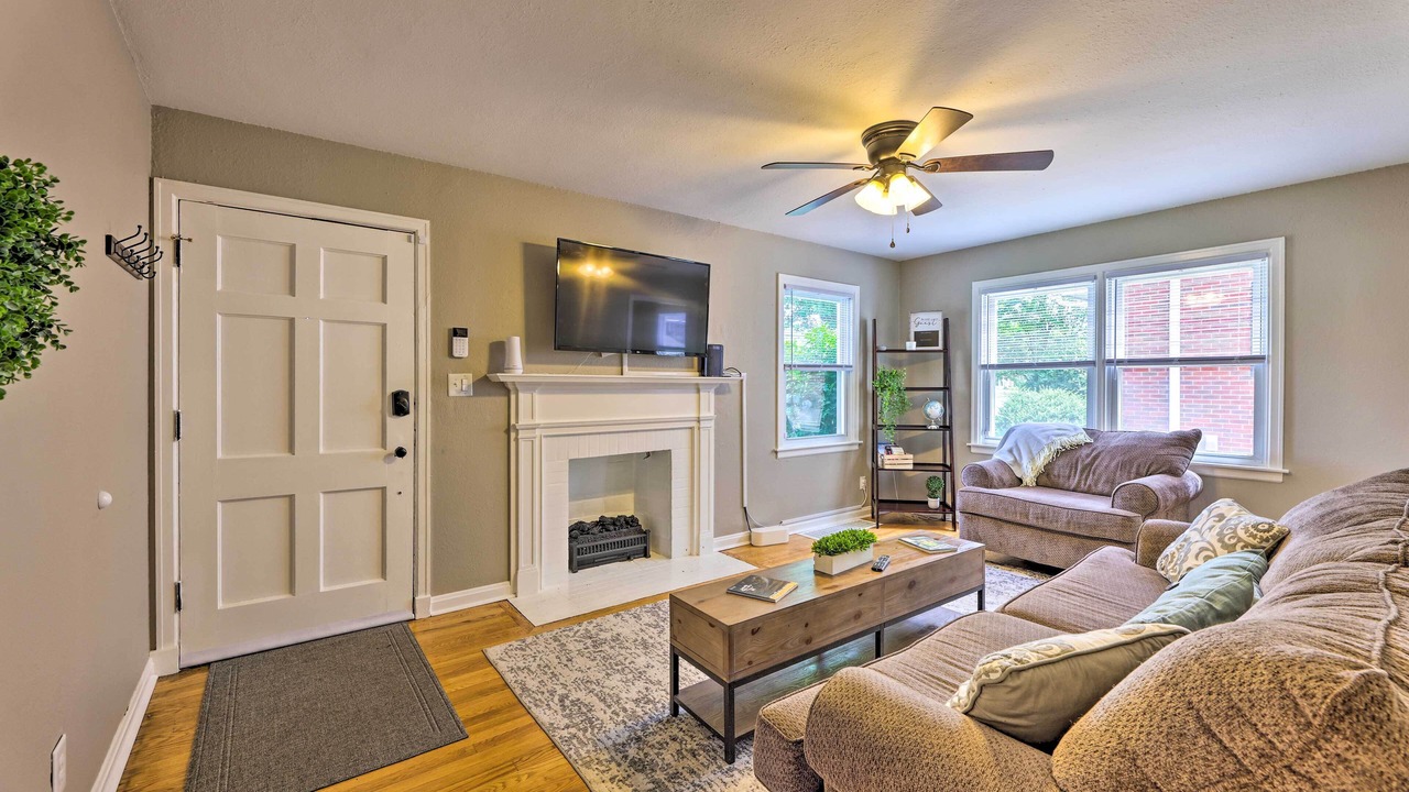 Photo of Bedroom in Kanawha City