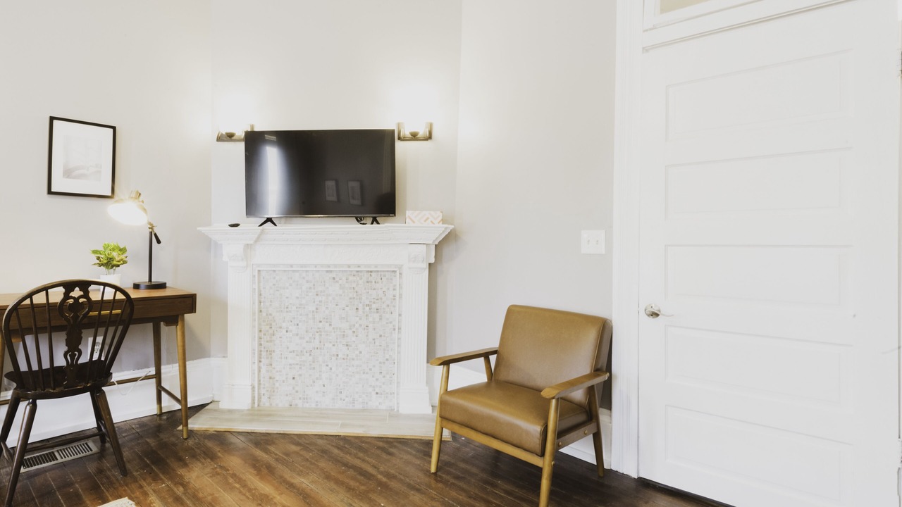 Photo of Bedroom in Savannah Victorian District