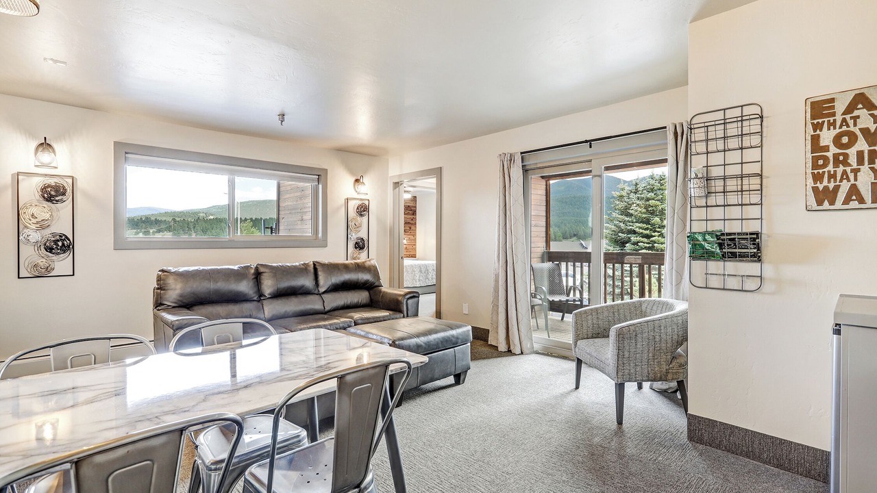 Photo of Livingroom in Angel Fire