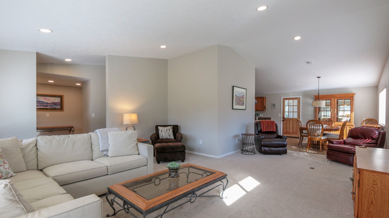 Photo of Livingroom in Hood River
