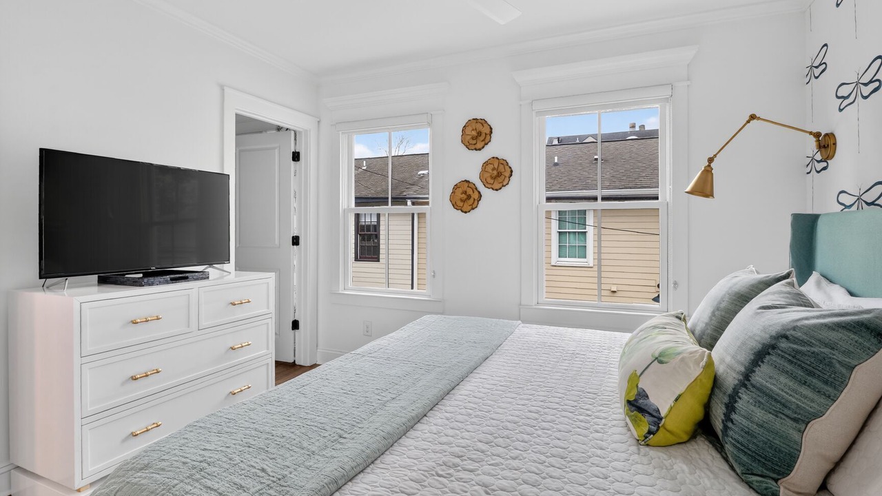 Photo of Bedroom in Beach Institute