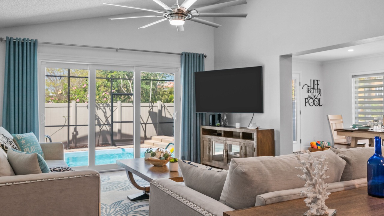 Photo of Livingroom in Baywood Village