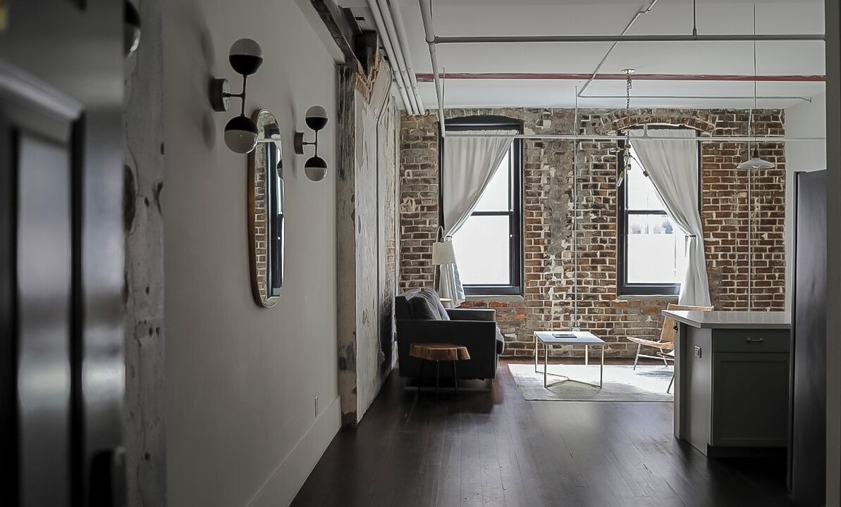 Photo of Livingroom in Historic District - North