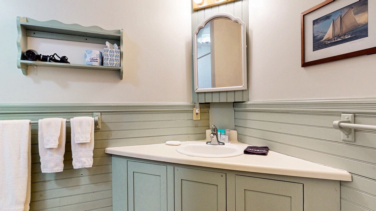 Photo of Bathroom in Stonington