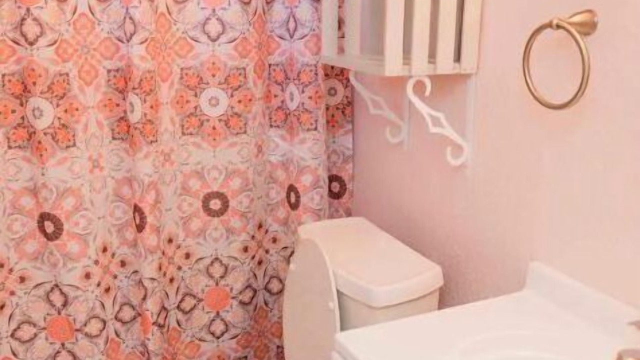 Photo of Bathroom in Cottonwood-Verde Village