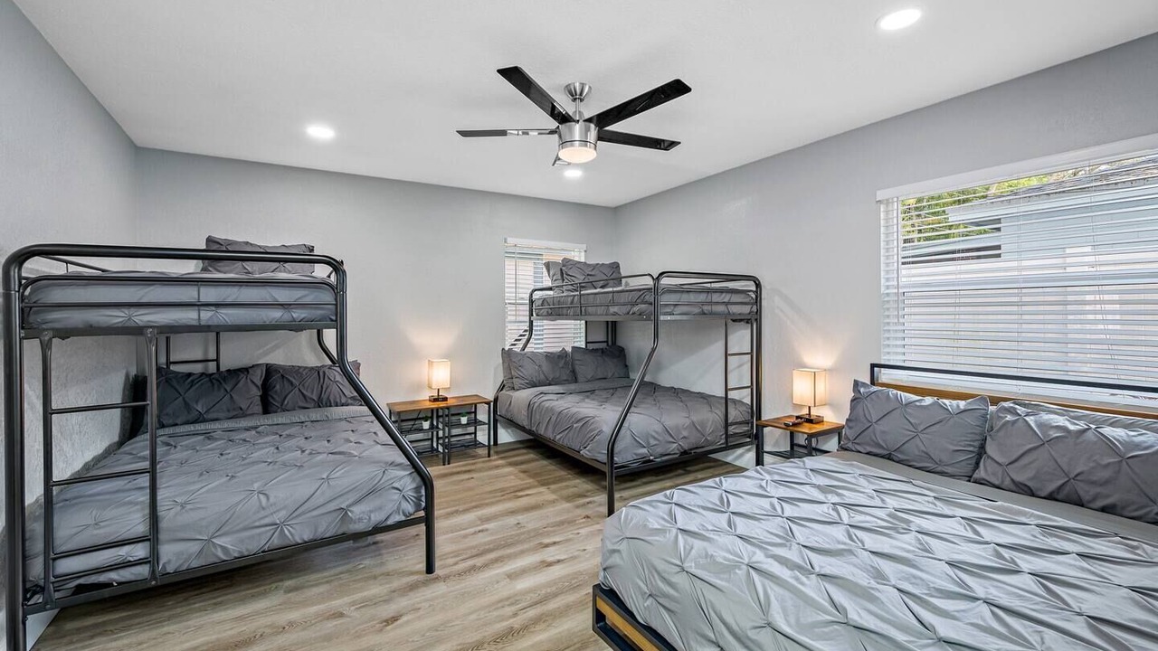 Photo of Bedroom in Lake Magdalene