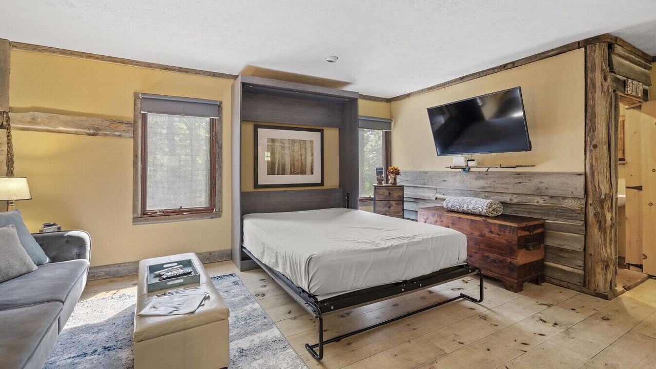 Photo of Bedroom in Stonehouse