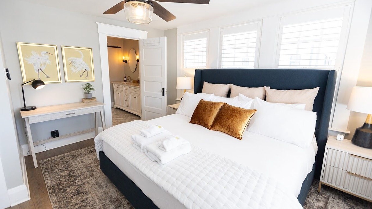 Photo of Bedroom in Bayshore Gardens