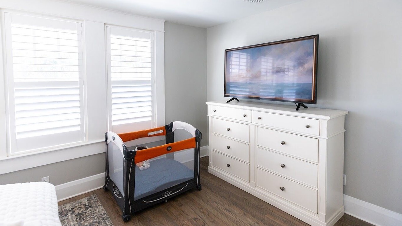 Photo of Bedroom in Bayshore Gardens