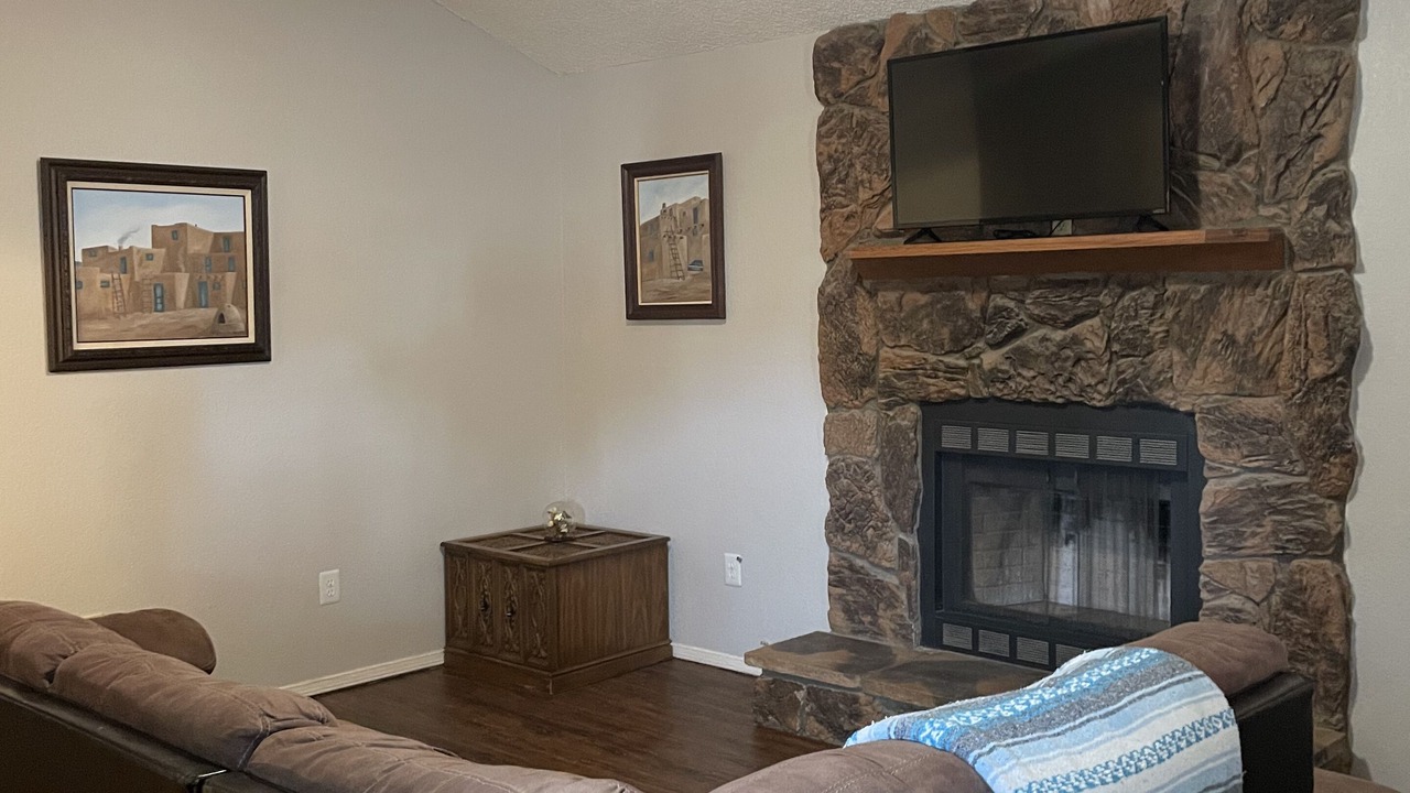 Photo of Livingroom in Alamogordo