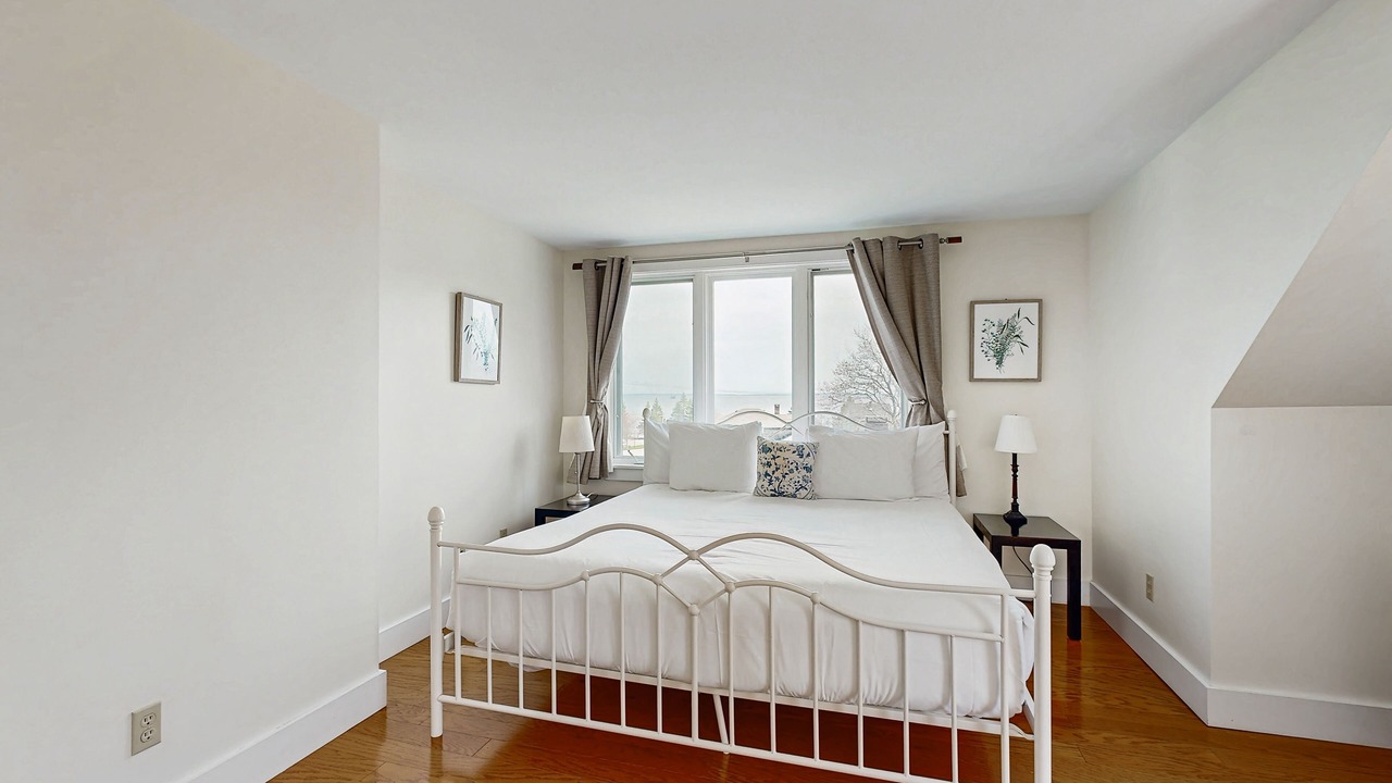 Photo of Bedroom in Rockland