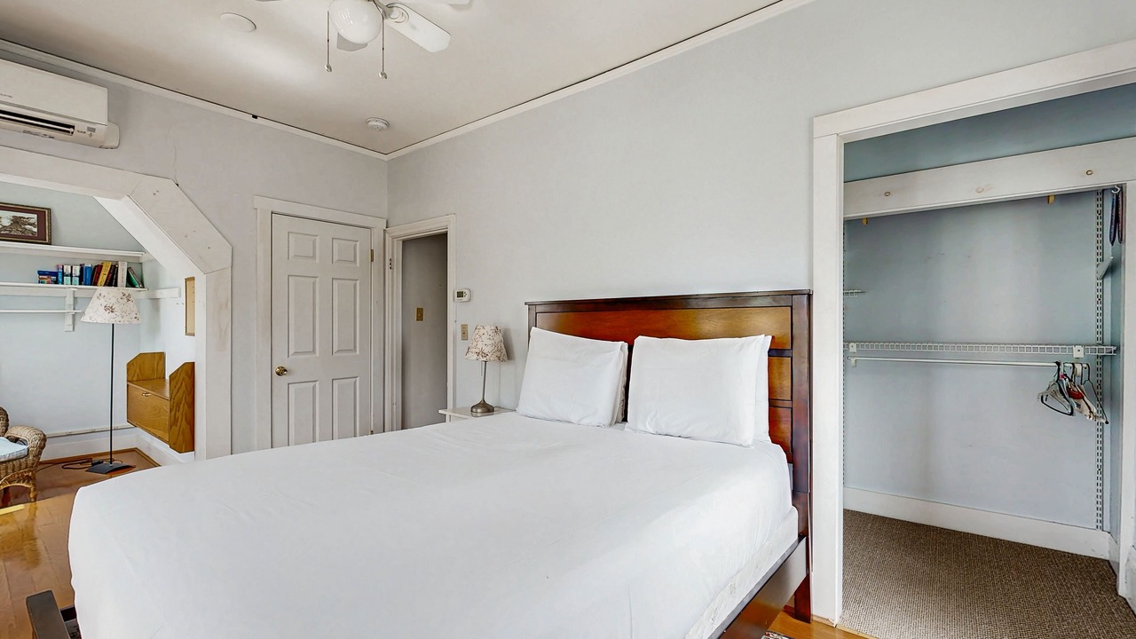 Photo of Bedroom in Rockland