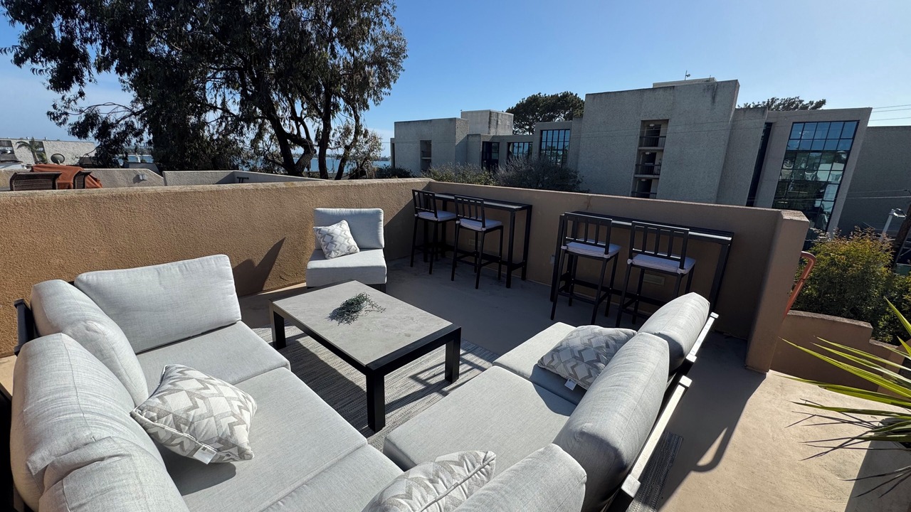 Photo of Patio Balcony in Crown Point