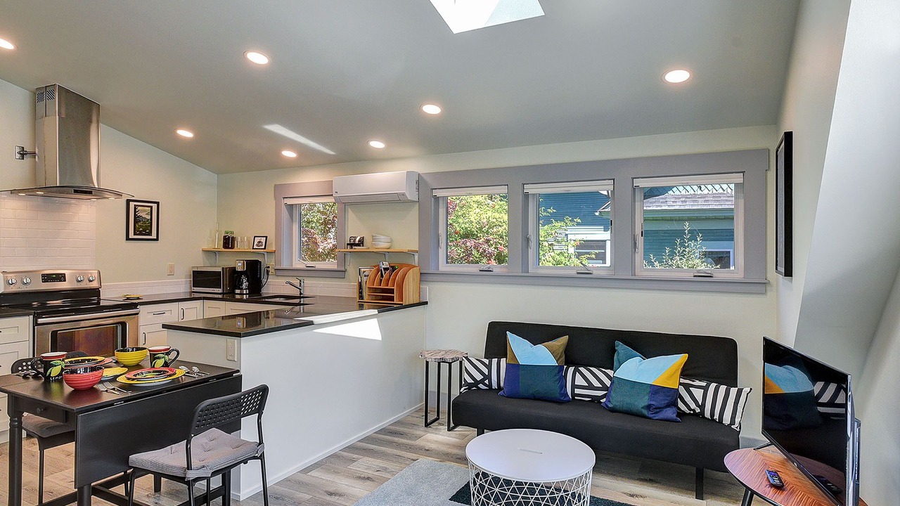 Photo of Livingroom in Belmont