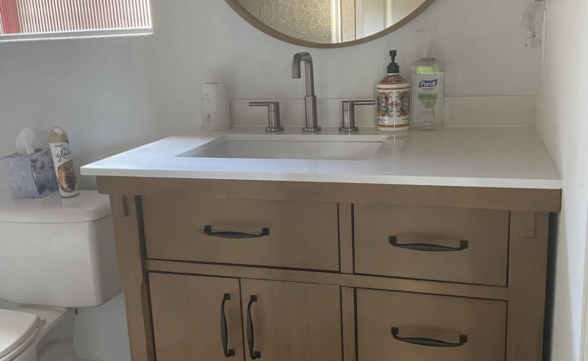 Photo of Bathroom in Canyon Lake