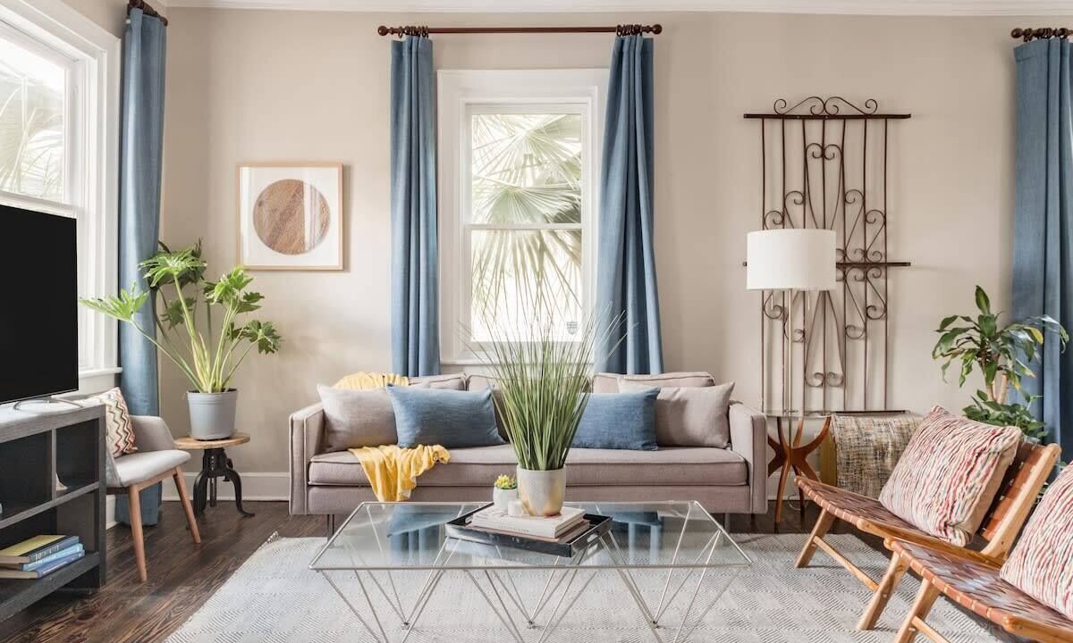 Photo of Livingroom in Historic Downtown Savannah
