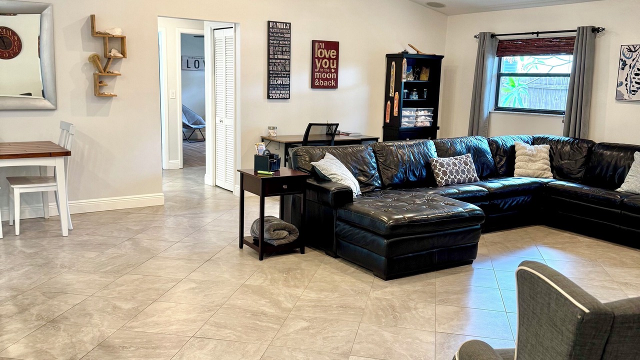 Photo of Livingroom in Westlake Village