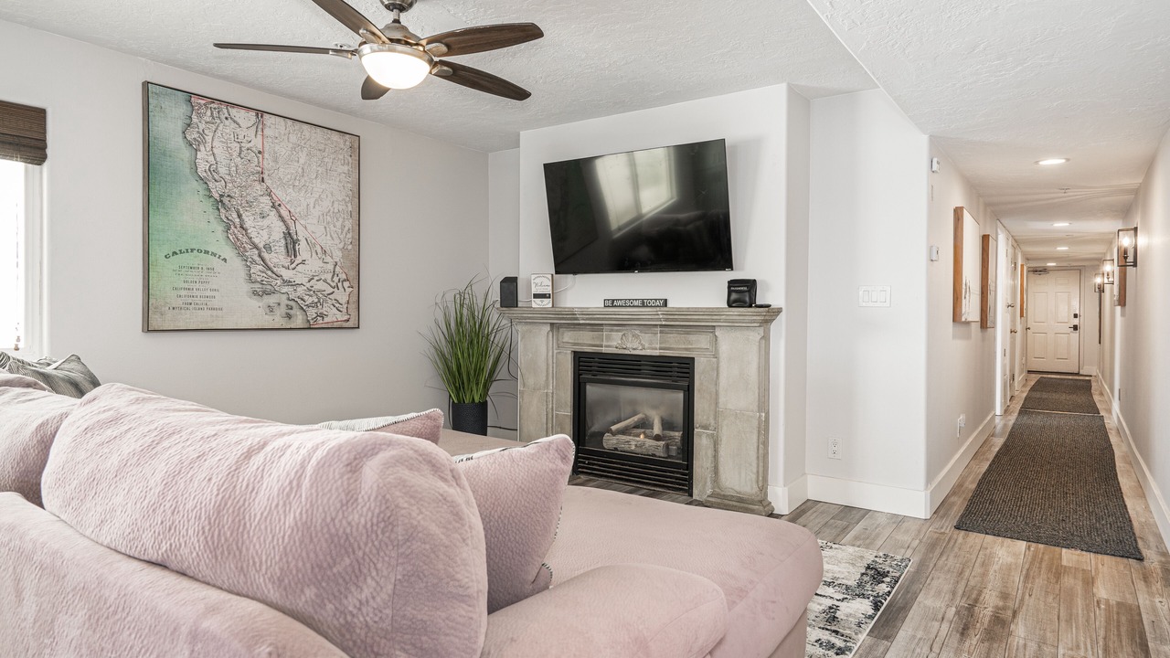 Photo of Livingroom in Imperial Beach