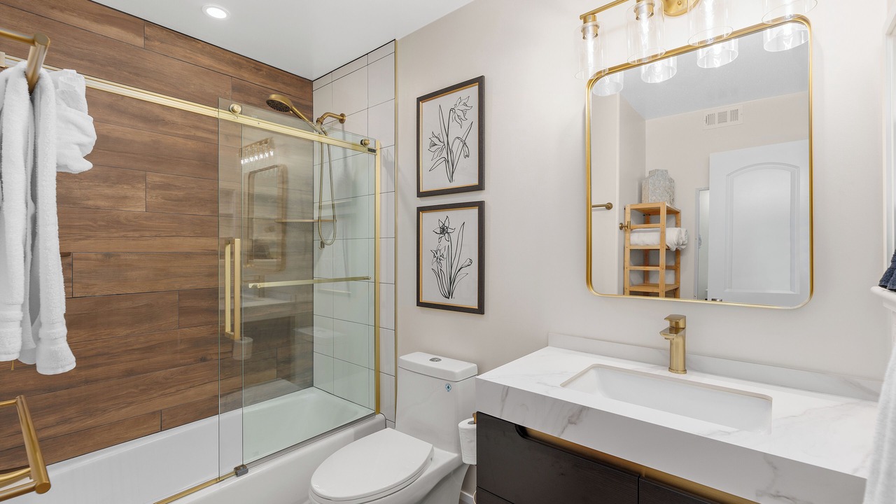 Photo of Bathroom in Townsite